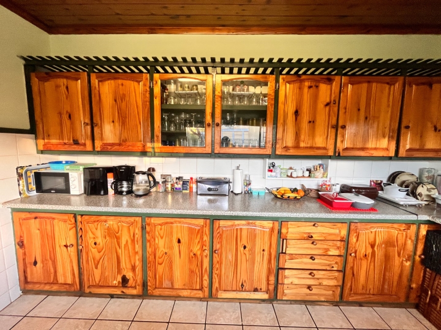 4 Bedroom Property for Sale in C Place Eastern Cape